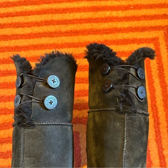 $395 UGG Bailey Button Over-the-Knee OTK 2-way Black Suede Shearling Fur Boots 8 - Picture 12 of 13